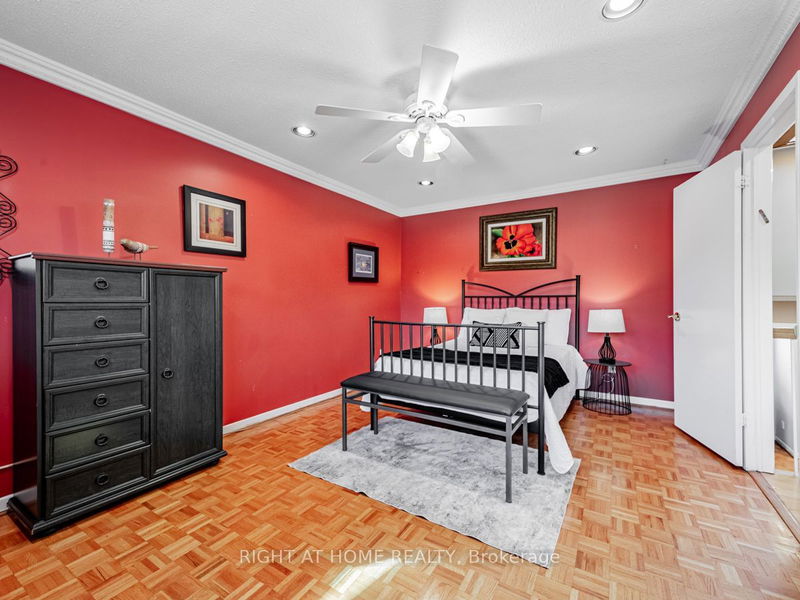 198 Stephen St  Richmond Hill, L4C 5P1 | Image 35