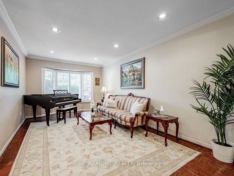 198 Stephen St  Richmond Hill, L4C 5P1 | Image 5