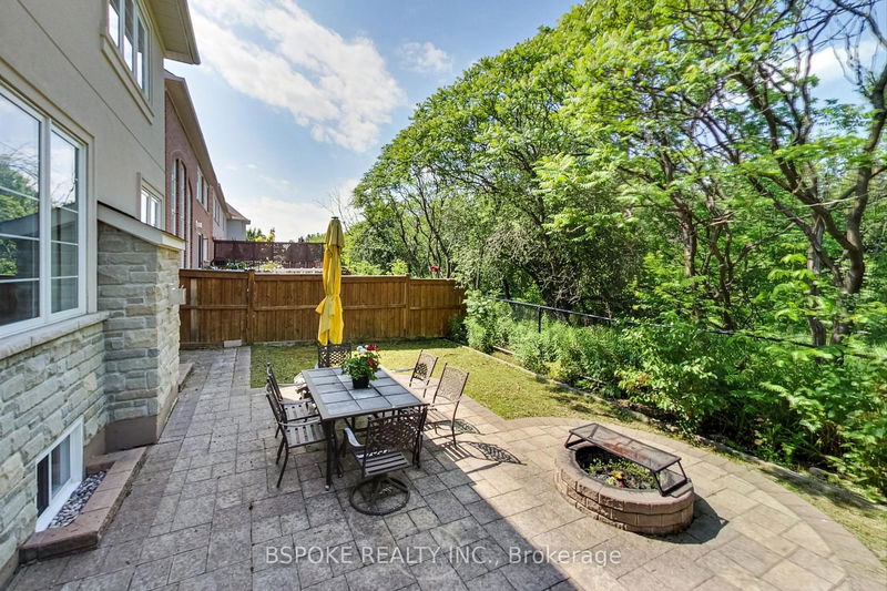 197 Rivermill Cres  Vaughan, L6A 0P7 | Image 32