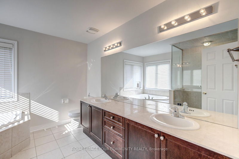 110 Muret Cres  Vaughan, L6A 4H4 | Image 23