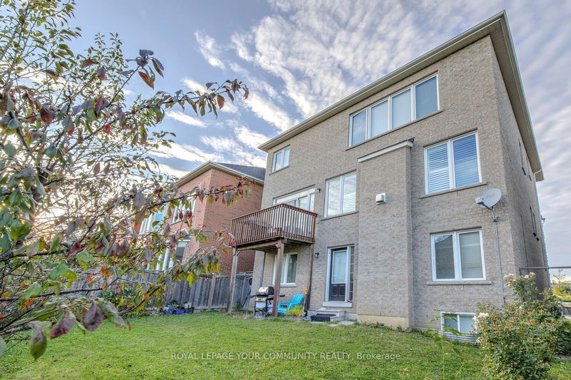 110 Muret Cres  Vaughan, L6A 4H4 | Image 40