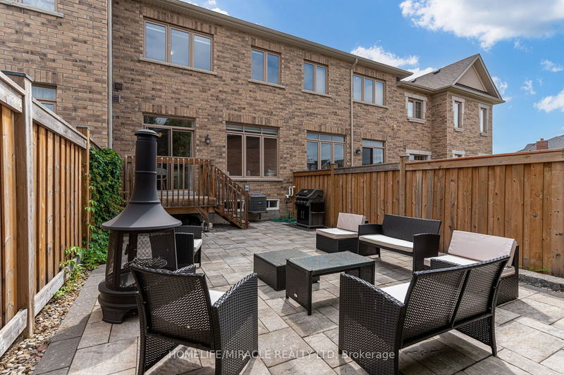 64 Fortis Cres  Bradford West Gwillimbury, L3Z 0W2 | Image 36