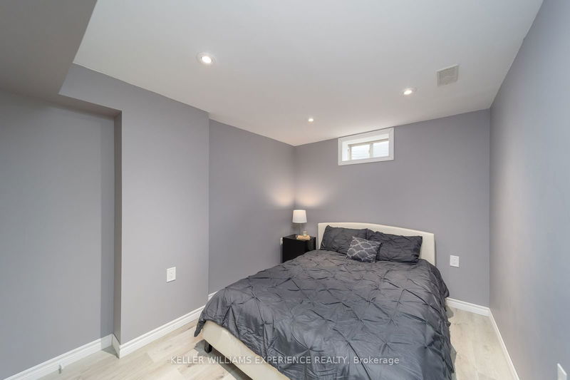 1002 Larter St  Innisfil, L9S 0N4 | Image 29