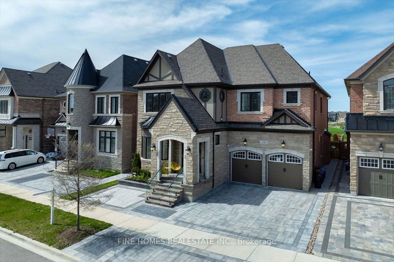 34 Streamside St  Vaughan, L4H 4V3 | Image 2