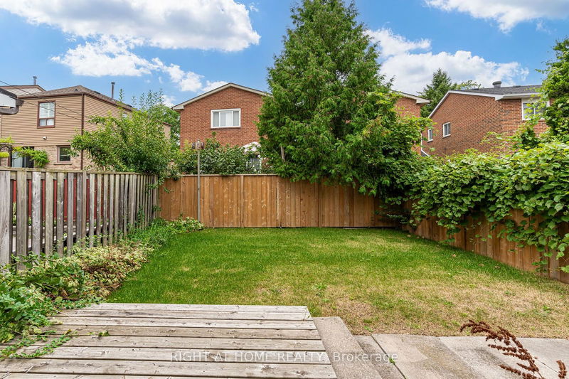 10 Capilano Crt  Vaughan, L4K 1L2 | Image 33