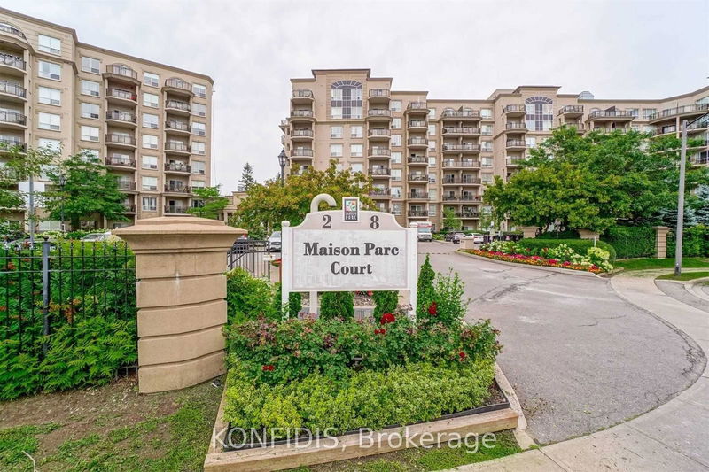  702 - 8 Maison Parc Crt  Vaughan, L4J 9K5 | Image 9