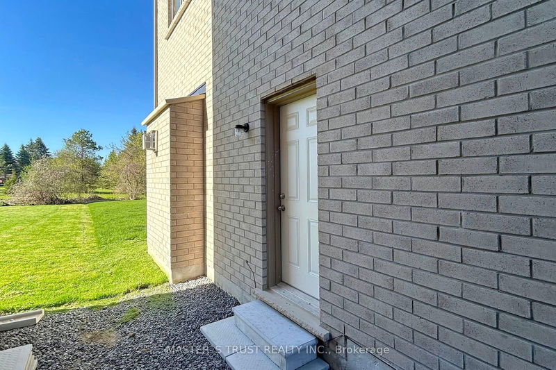 118 Silk Twist Dr  East Gwillimbury, L9N 0W1 | Image 37