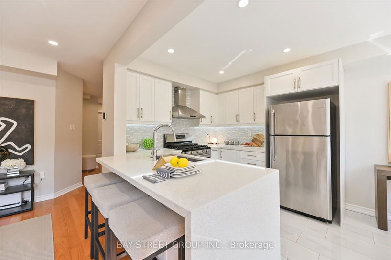 71 Silverdart Cres  Richmond Hill, L4E 3T8 | Image 14