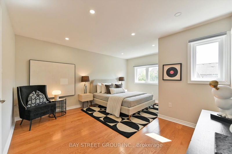 71 Silverdart Cres  Richmond Hill, L4E 3T8 | Image 22