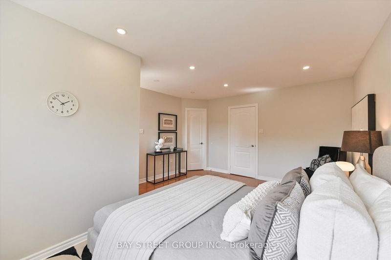 71 Silverdart Cres  Richmond Hill, L4E 3T8 | Image 23