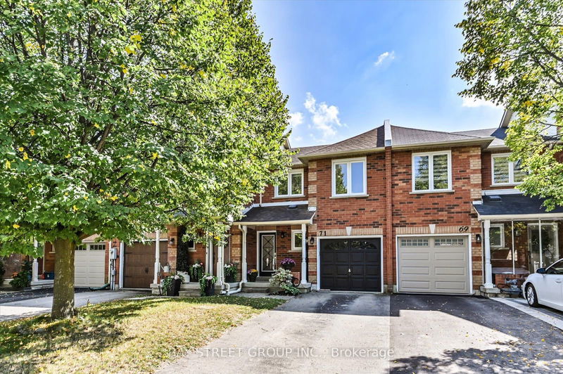 71 Silverdart Cres  Richmond Hill, L4E 3T8 | Image 3