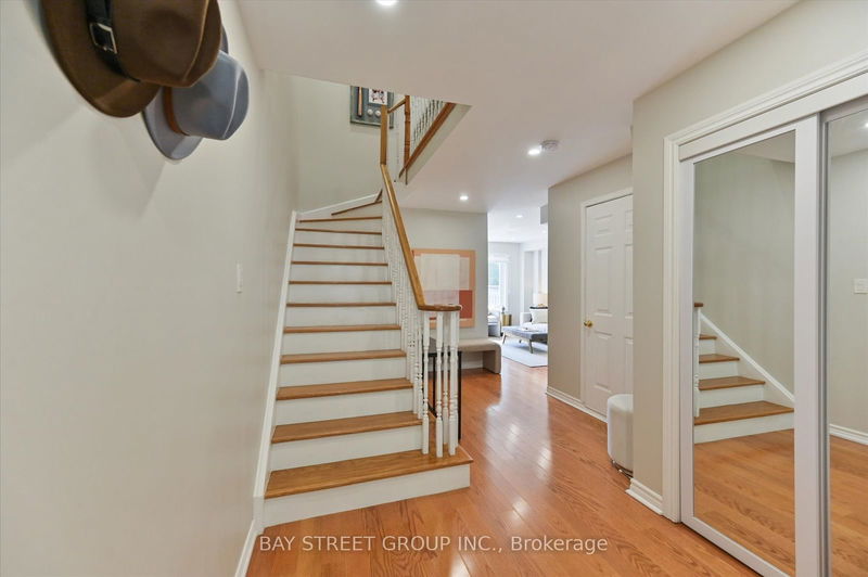 71 Silverdart Cres  Richmond Hill, L4E 3T8 | Image 6