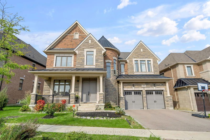 18 Ridgepoint Rd  Vaughan, L4H 4T4 | Image 2