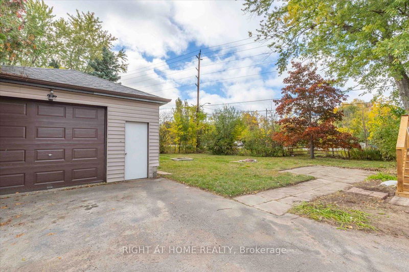 173 Garden Ave  Georgina, L4P 2L2 | Image 31