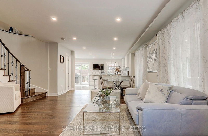 23 Casabel Dr  Vaughan, L6A 3M5 | Image 3