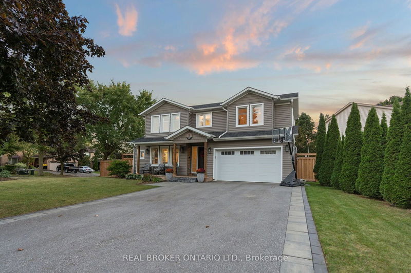 3 Oak Ridge Crt  East Gwillimbury, L9N 1E4 | Image 3