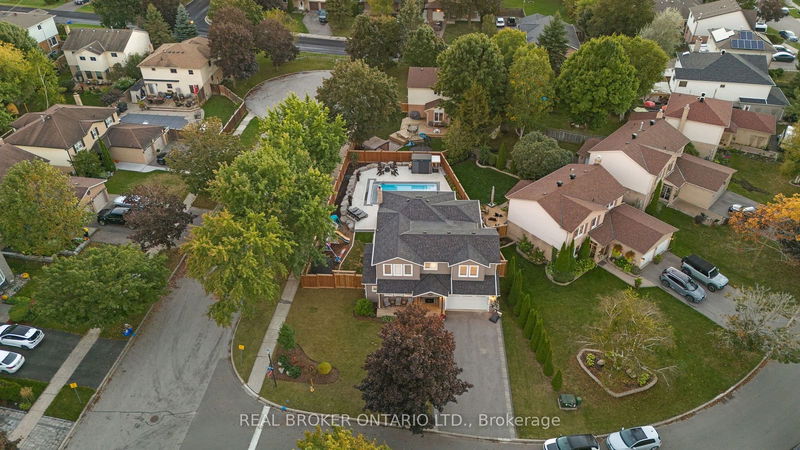 3 Oak Ridge Crt  East Gwillimbury, L9N 1E4 | Image 37