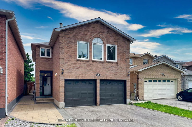 43 Pilkington Cres  Vaughan, L4J 7J5 | Image 2