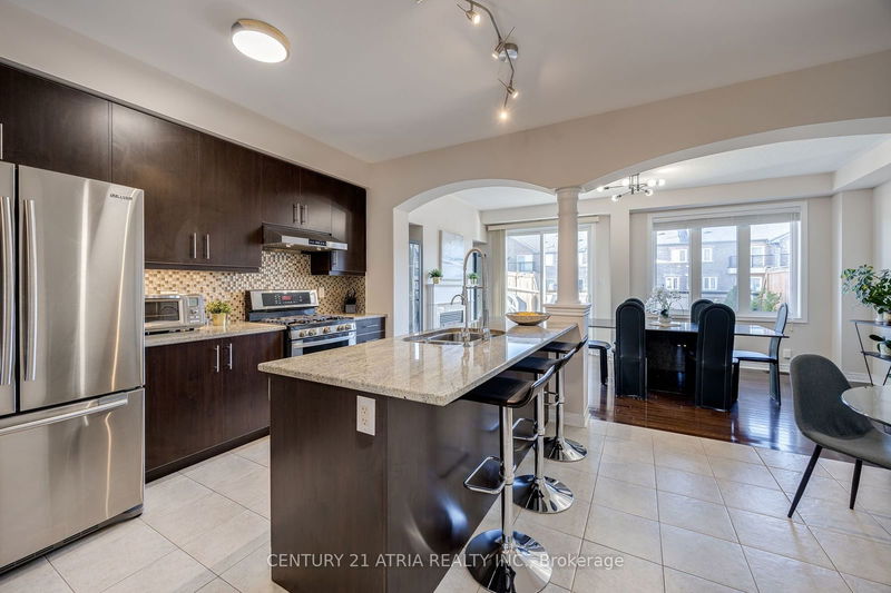 25 Earnshaw Dr  Markham, L6C 0E4 | Image 4