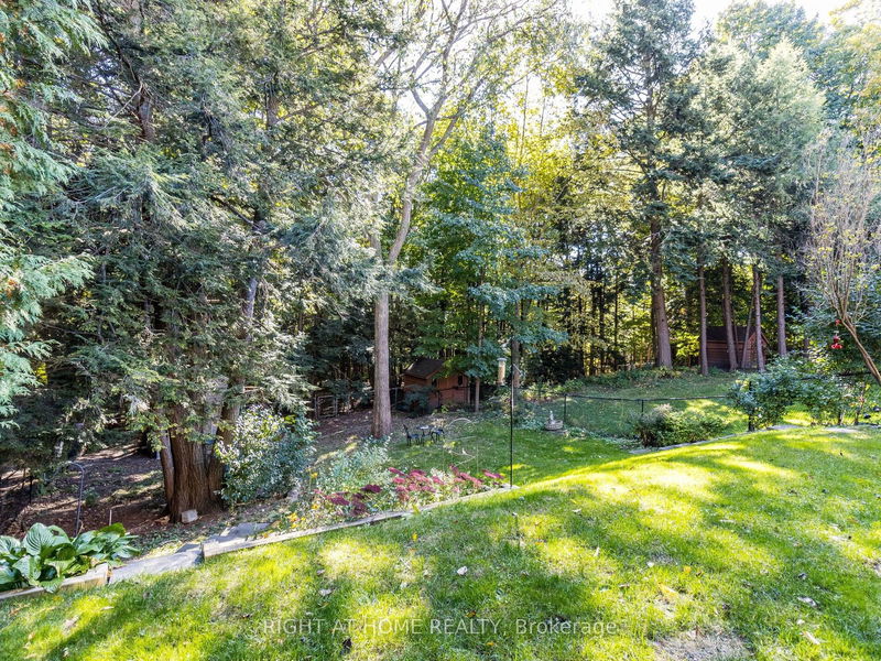 205 Kemano Rd  Aurora, L4G 4Z1 | Image 37