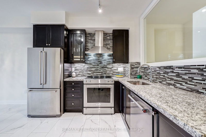  118 - 555 William Graham Dr  Aurora, L4G 3H9 | Image 5