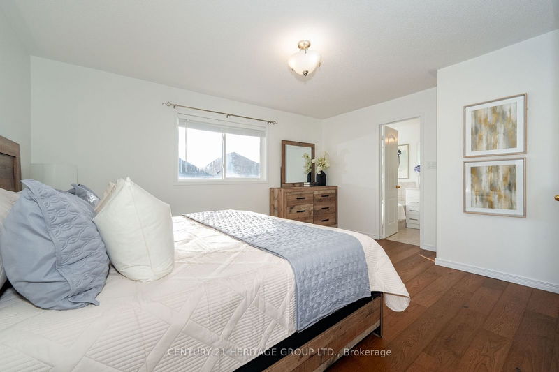 35 Wheelwright Dr  Richmond Hill, L4E 5A4 | Image 22