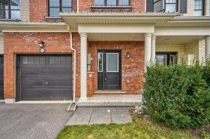 174 Boadway Crecent Cres  Whitchurch-Stouffville, L4A 1Y5 | Image 2