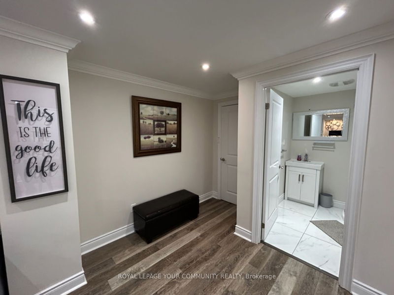 79 Legendary Tr  Whitchurch-Stouffville, L4A 1N6 | Image 32