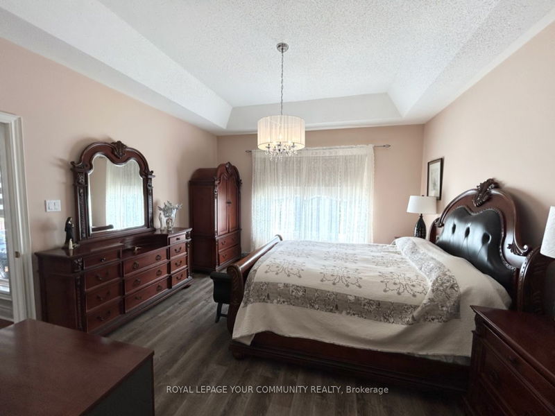 79 Legendary Tr  Whitchurch-Stouffville, L4A 1N6 | Image 9