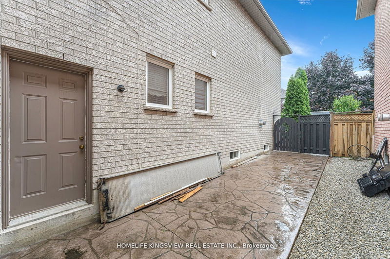 31 Blue Diamond Terr  Vaughan, L4H 2G3 | Image 35