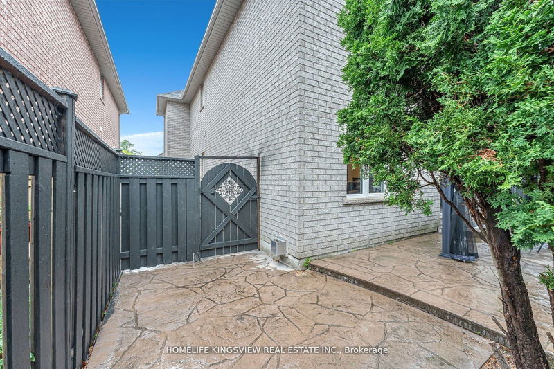 31 Blue Diamond Terr  Vaughan, L4H 2G3 | Image 39