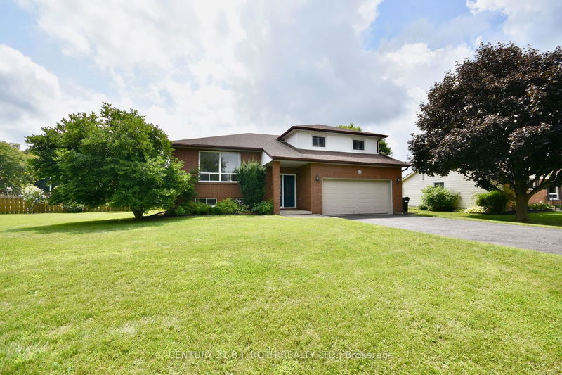 252 Nelson Cres  Innisfil, L9S 1E7 | Image 1