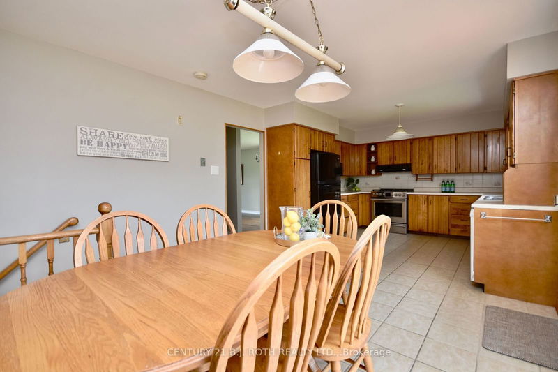 252 Nelson Cres  Innisfil, L9S 1E7 | Image 10