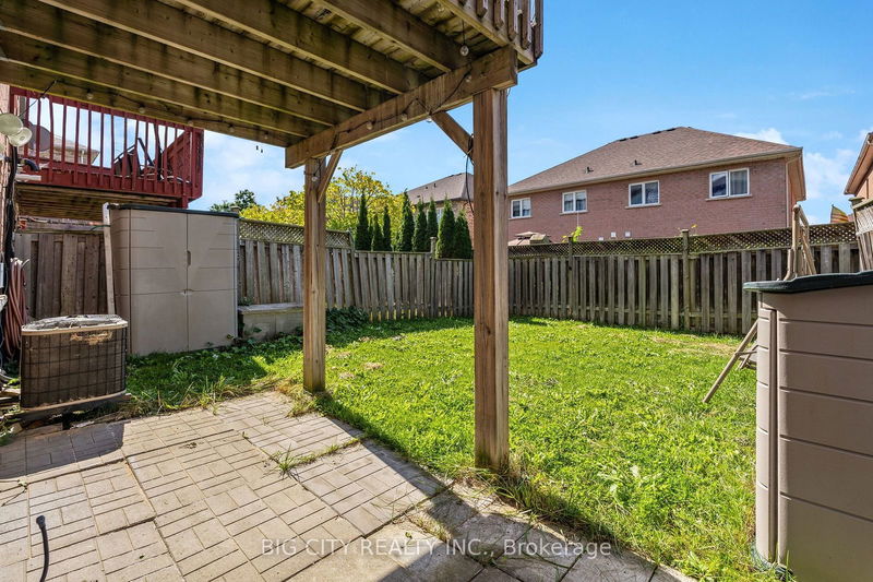 163 Burgess Cres  Newmarket, L3X 2T9 | Image 29