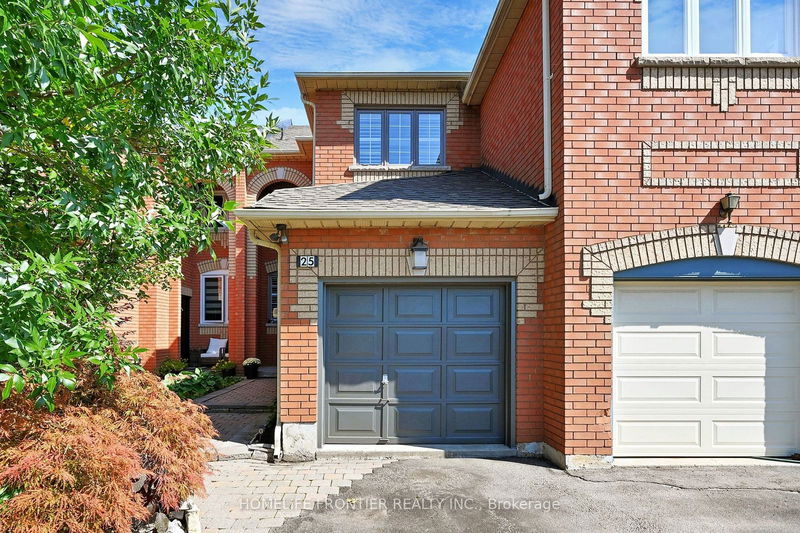 25 Karl Crt  Vaughan, L4J 8H7 | Image 2