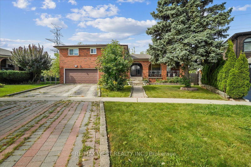 88 Arran Cres  Vaughan, L4L 1G6 | Image 2