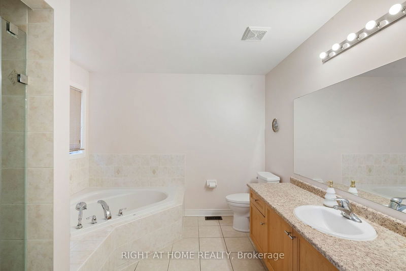 56 Santa Amato Cres  Vaughan, L4J 0E9 | Image 22