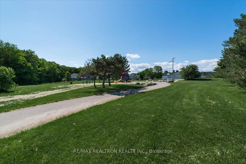 1202 Benson St  Innisfil, L9S 1Y5 | Image 34