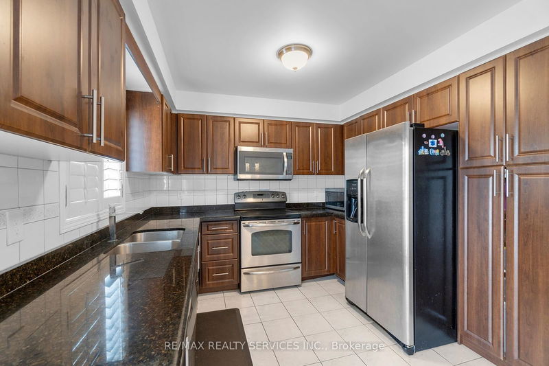 11 Wedgewood Pl  Vaughan, L4K 4X7 | Image 13