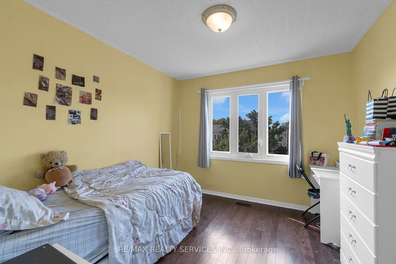 11 Wedgewood Pl  Vaughan, L4K 4X7 | Image 23