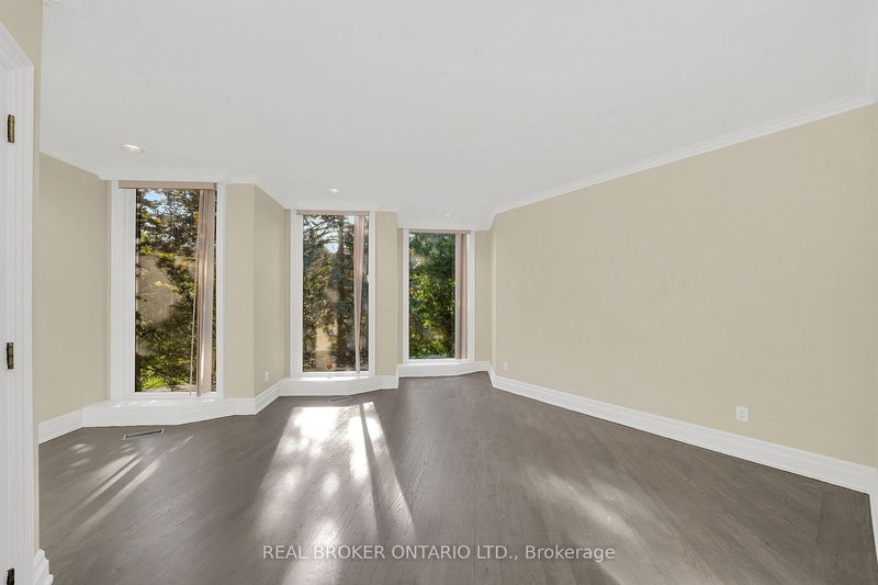 25 Jenkins Dr  Richmond Hill, L4C 8C5 | Image 23