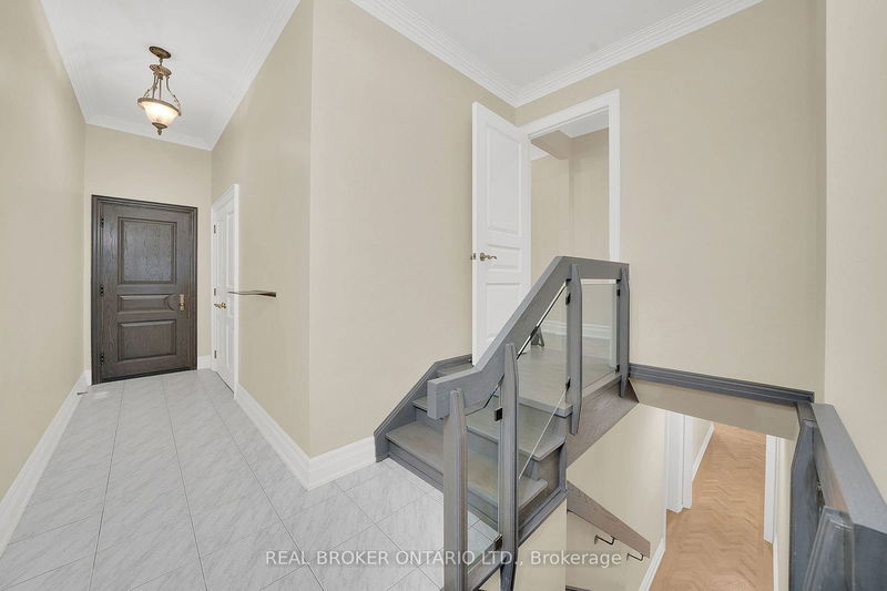 25 Jenkins Dr  Richmond Hill, L4C 8C5 | Image 25