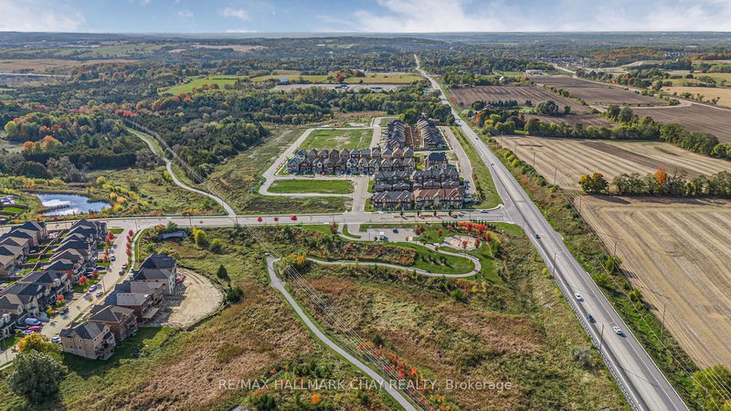 75 Beechborough Cres  East Gwillimbury, L0G 1V0 | Image 2