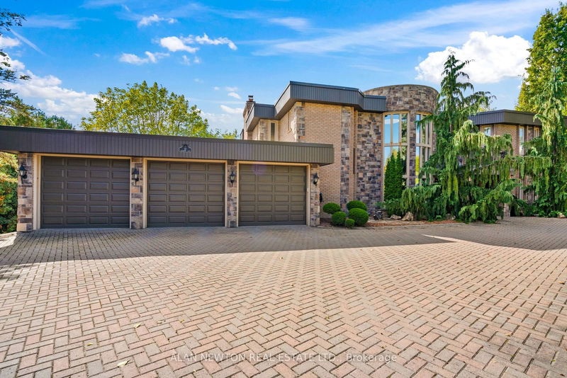 12 Blueberry Lane  King, L7B 1C5 | Image 1