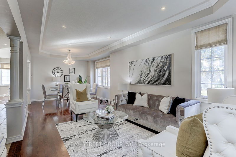 1 Fair Oaks Rd  Markham, L6C 2Z4 | Image 2