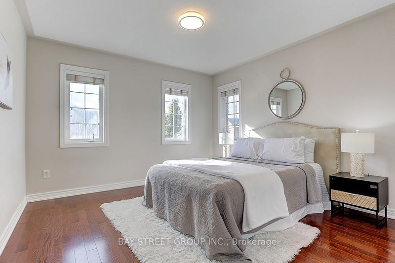 1 Fair Oaks Rd  Markham, L6C 2Z4 | Image 24