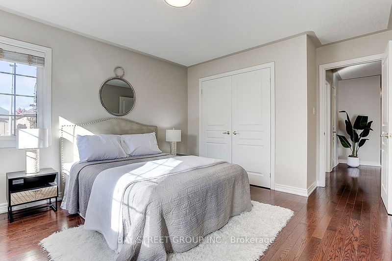 1 Fair Oaks Rd  Markham, L6C 2Z4 | Image 25