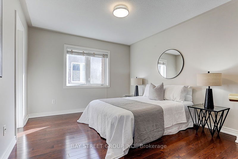 1 Fair Oaks Rd  Markham, L6C 2Z4 | Image 28