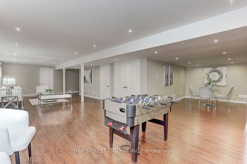 1 Fair Oaks Rd  Markham, L6C 2Z4 | Image 36