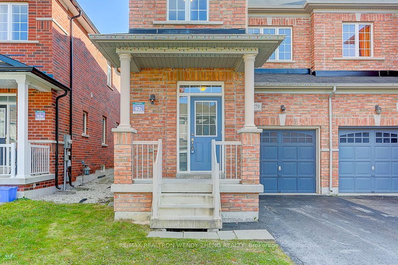 1279 Blencowe Cres  Newmarket, L3X 0C5 | Image 2